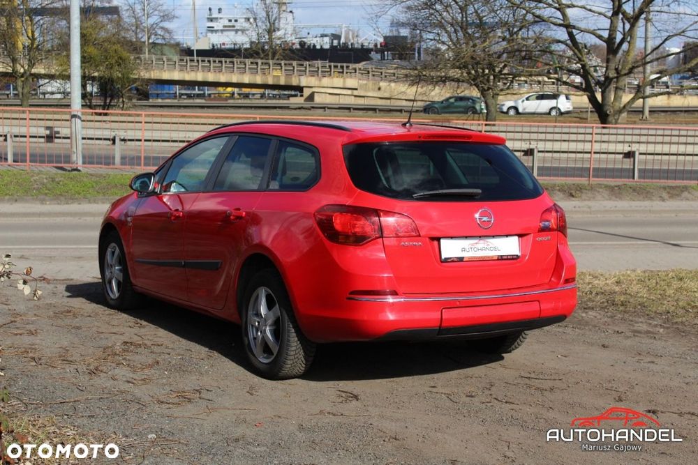 Opel Astra - 4