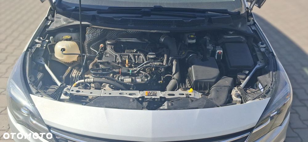 Opel Astra 1.2 T Business Elegance S&S - 6