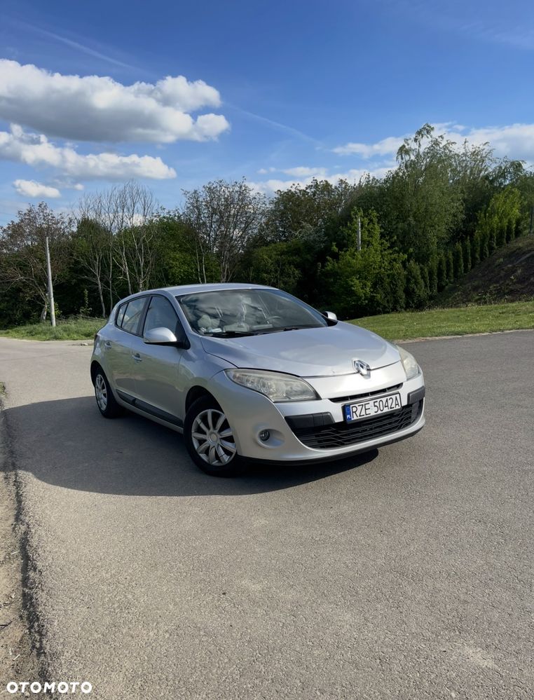 Renault Megane 1.5 dCi Dynamique - 1