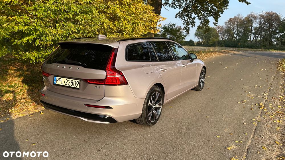 Volvo V60 B4 B Ultra Dark - 4