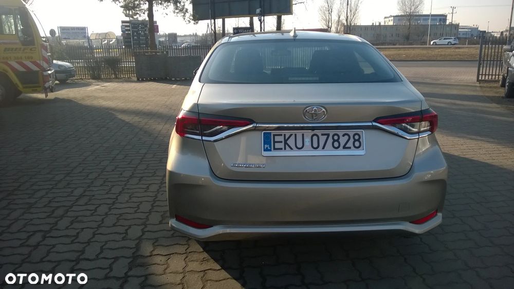 Toyota Corolla 1.6 Comfort - 4