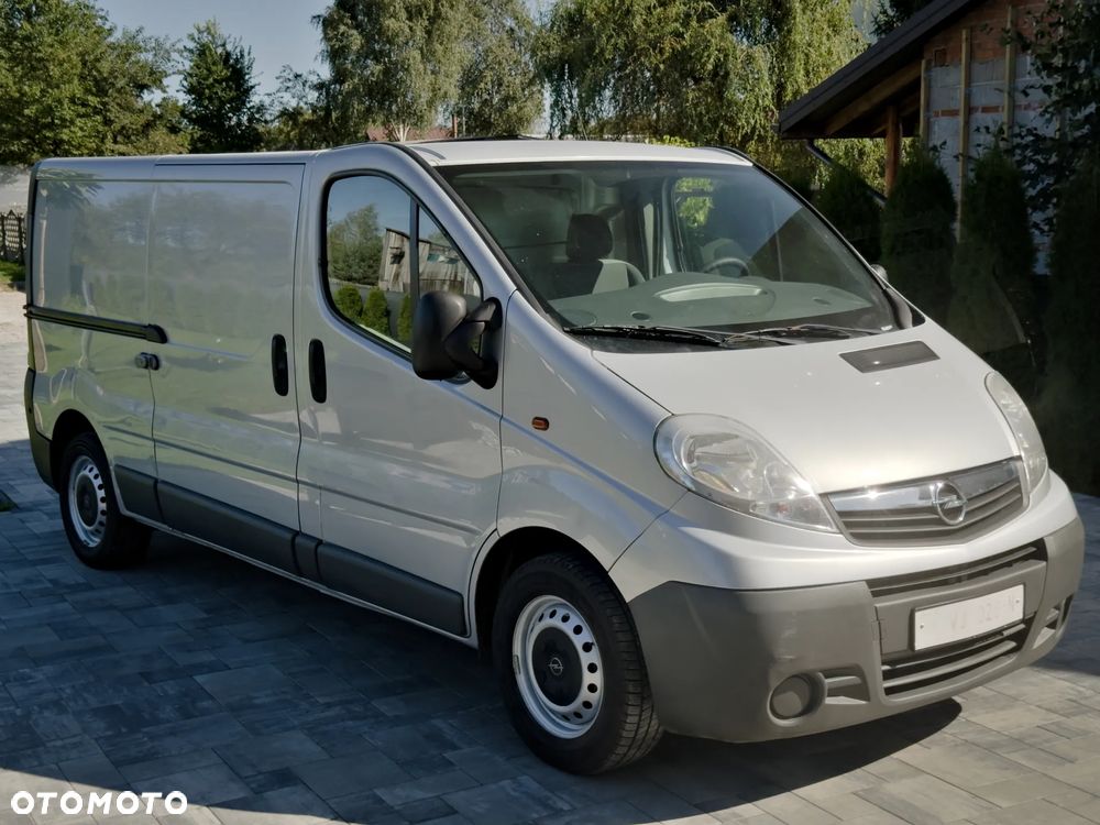 Opel Vivaro - 9