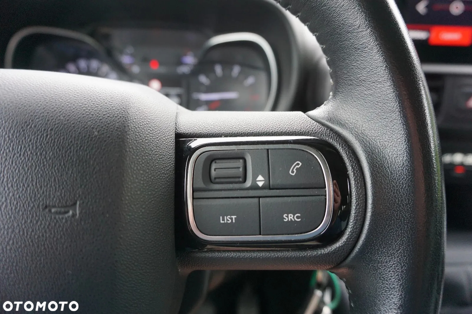 Citroën Berlingo M 1.2 PureTech Live Pack S&S - 24