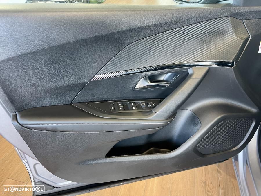 Peugeot 2008 1.2 Hybrid Allure e-DCS6 - 22