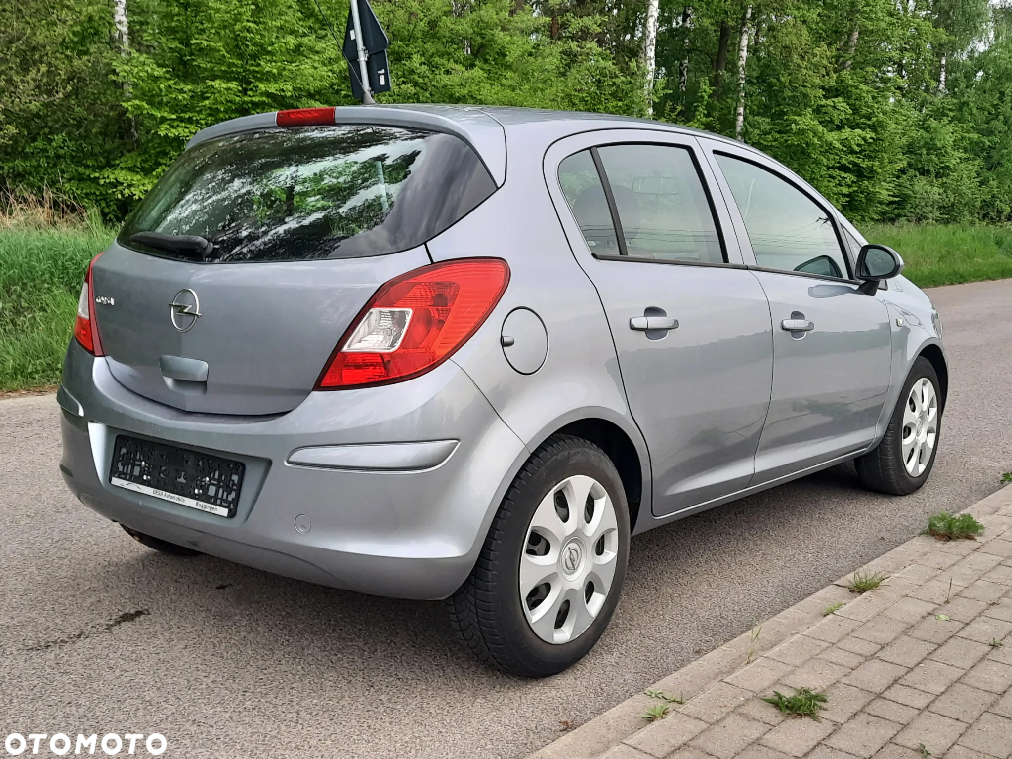 Opel Corsa 1.2 16V Edition - 4