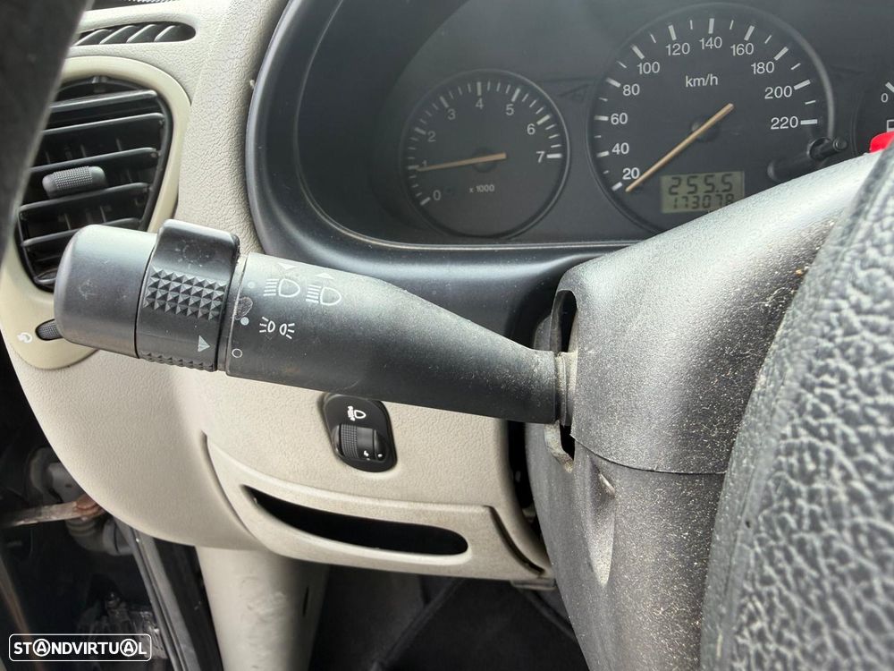 Ford Fiesta 1.25 Studio - 17