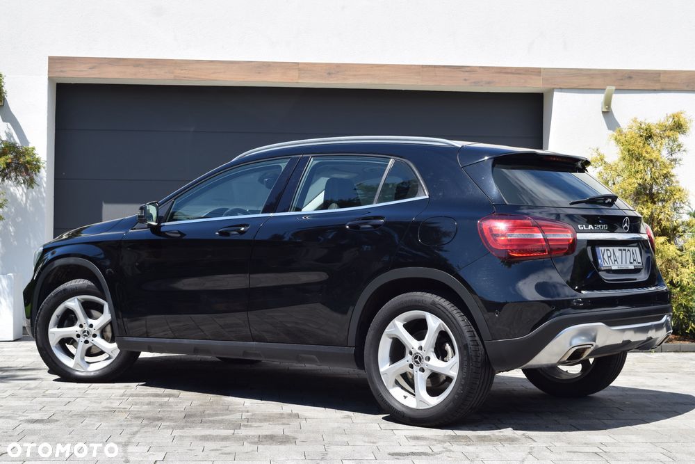 Mercedes-Benz GLA 200 7G-DCT Style - 31
