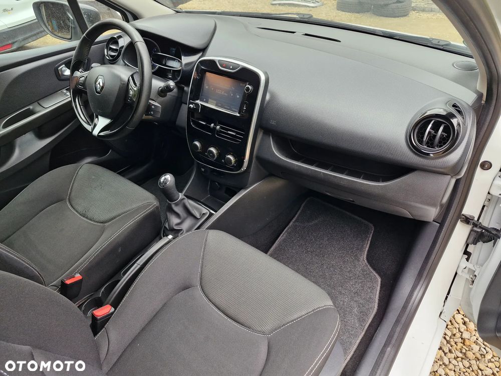 Renault Clio 1.2 16V 75 Life - 7