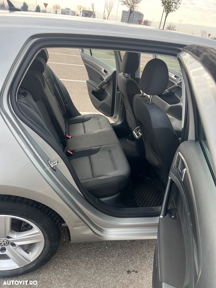 Volkswagen Golf 2.0 BlueTDI DSG Comfortline - 16