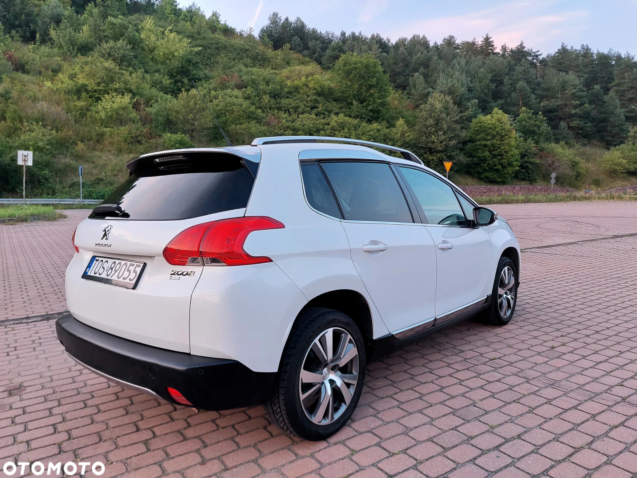 Peugeot 2008 e-HDi FAP 115 STOP & START Allure - 5