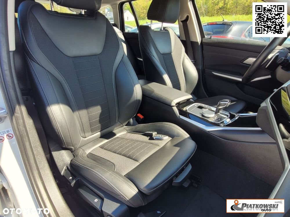 BMW Seria 3 320i - 24