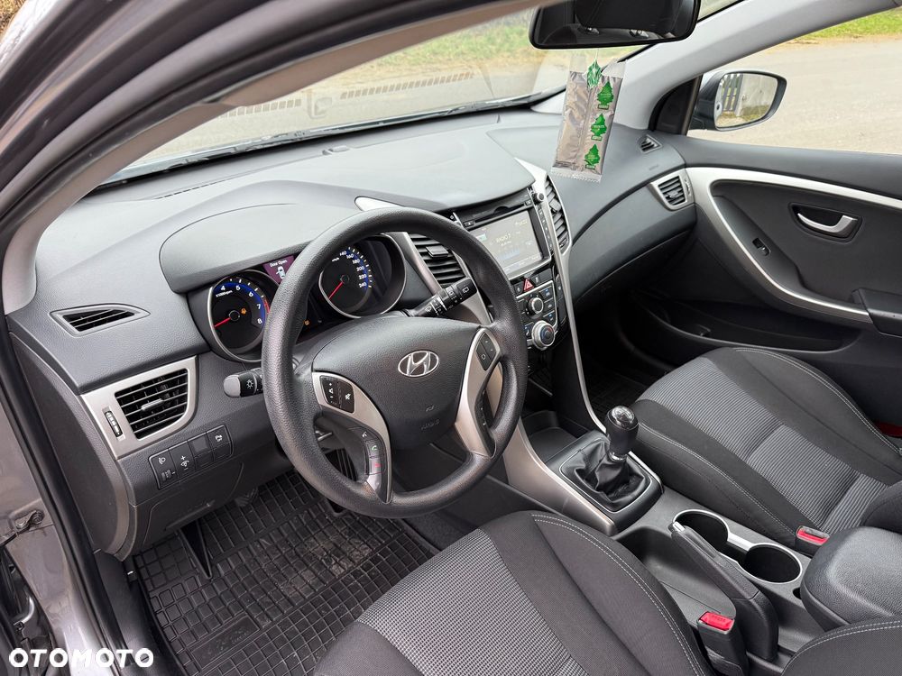 Hyundai i30 1.4 Classic + - 19