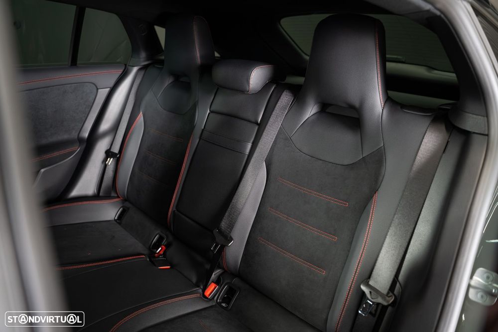 Mercedes-Benz CLA 250 e 8G-DCT Edition AMG Line - 44
