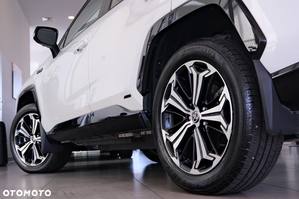 Toyota RAV4 - 10