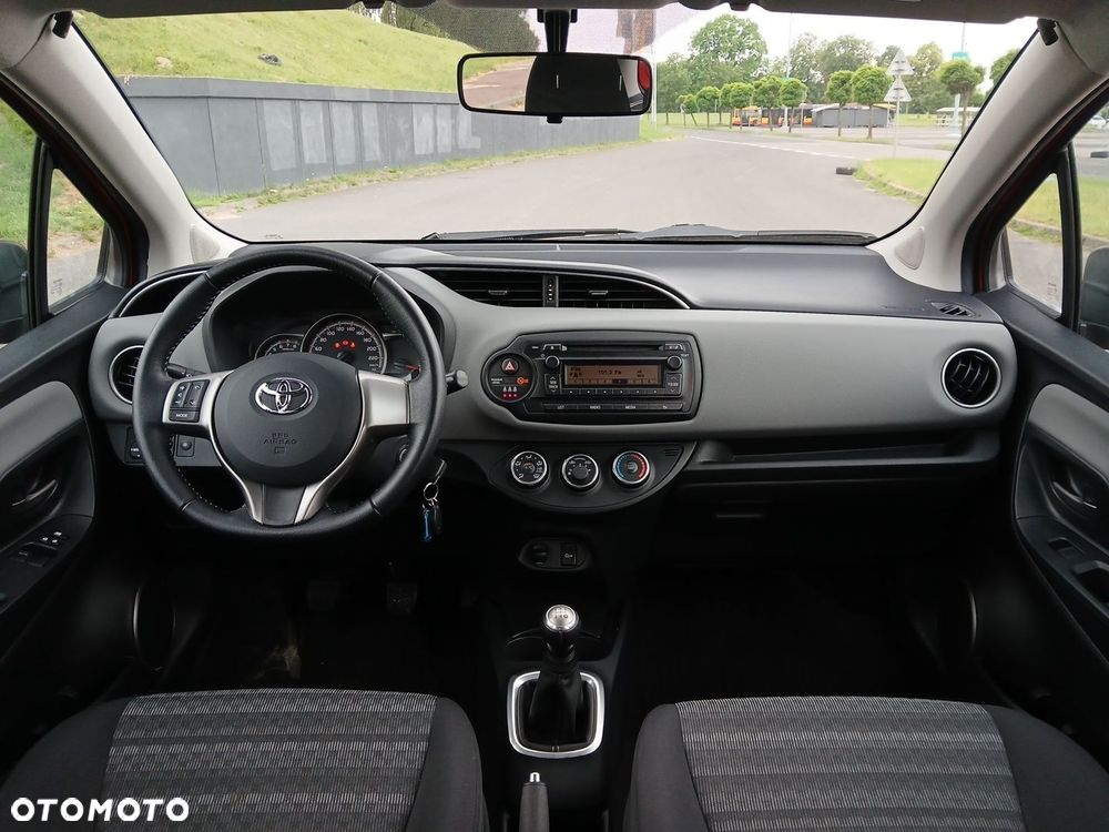 Toyota Yaris 1.0 Active EU6 - 23