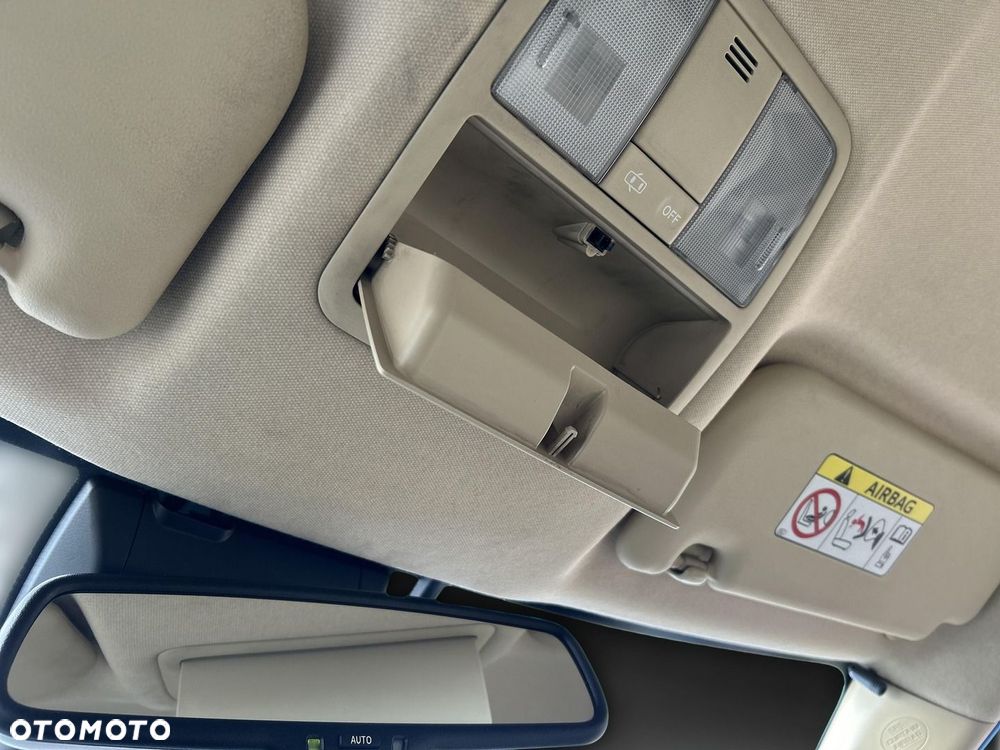 Toyota Corolla 1.6 Prestige EU6 - 21