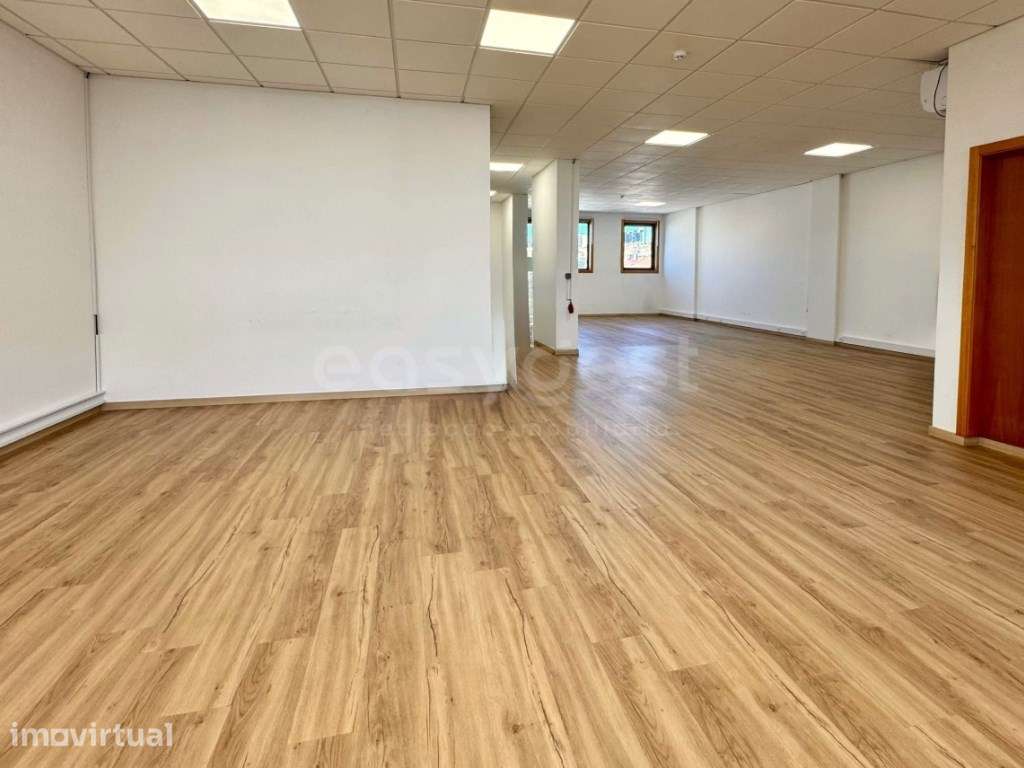 Escritório de 118m2 com 5 estacionamentos junto ao World Trade Cent... - Grande imagem: 3/32