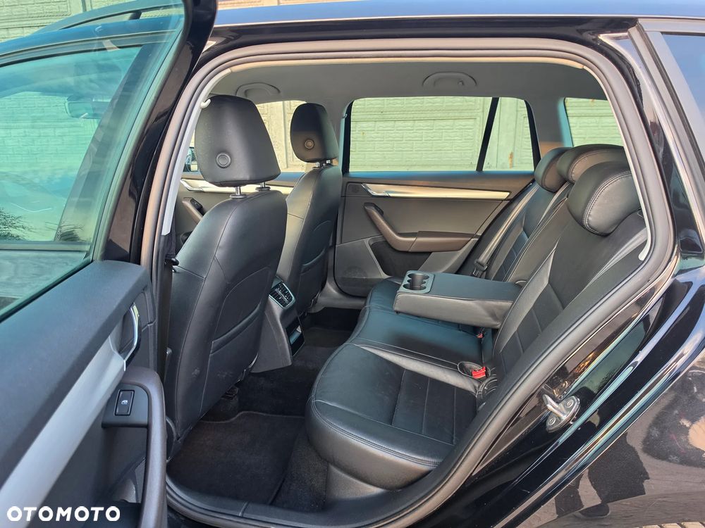 Skoda Octavia 1.5 TSI G-TEC DSG Ambition - 17