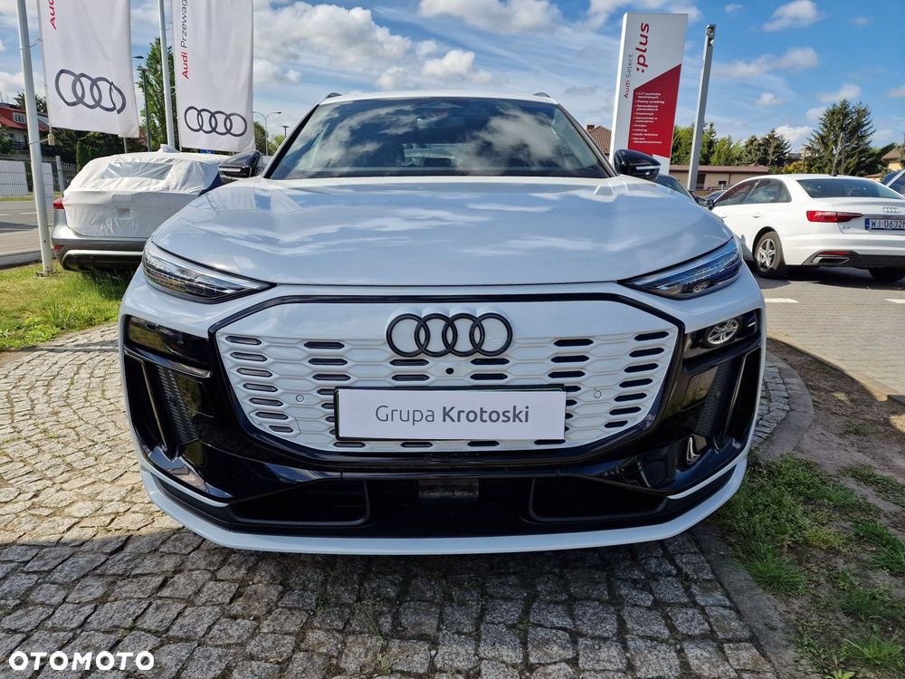 Audi Q6 e-tron - 5