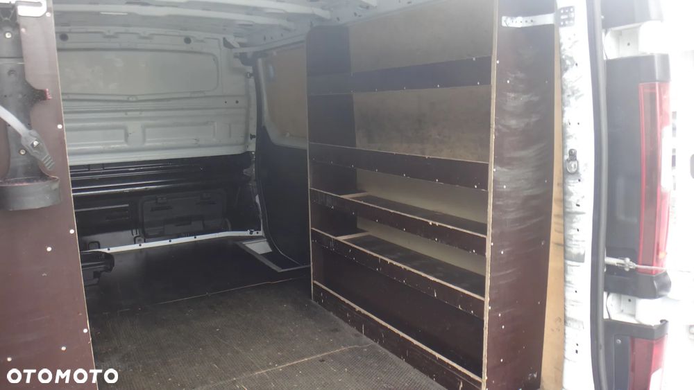 Renault Trafic - 9