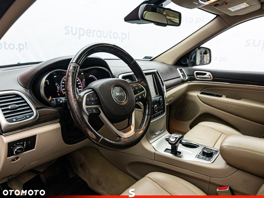 Jeep Grand Cherokee - 13