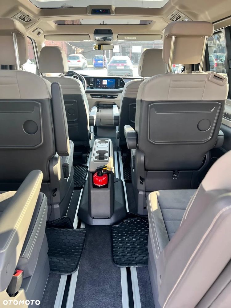 Volkswagen Multivan - 14