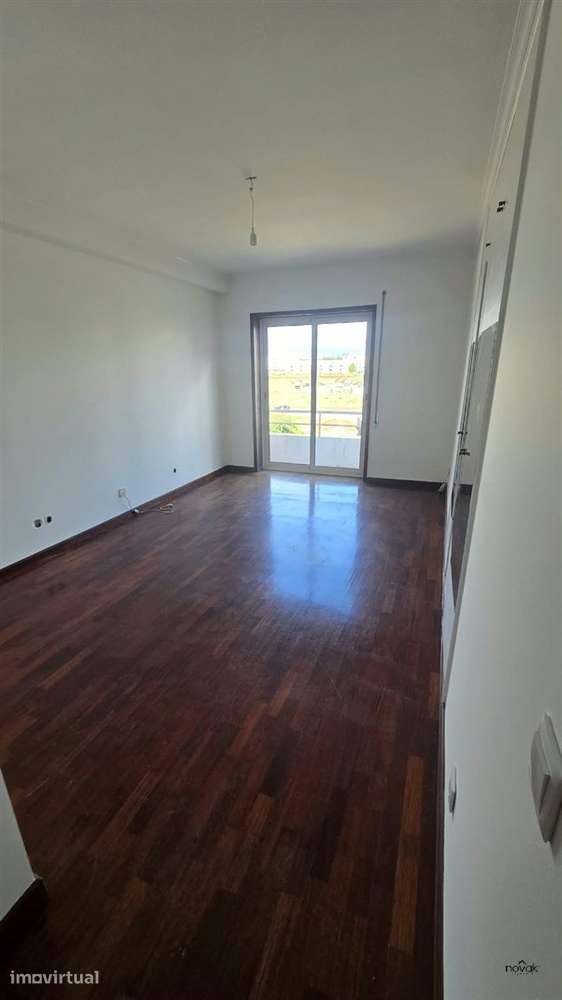 Apartamento T2 Arrendamento em Póvoa de Varzim, Beiriz e Argivai,Póvoa - Grande imagem: 4/39