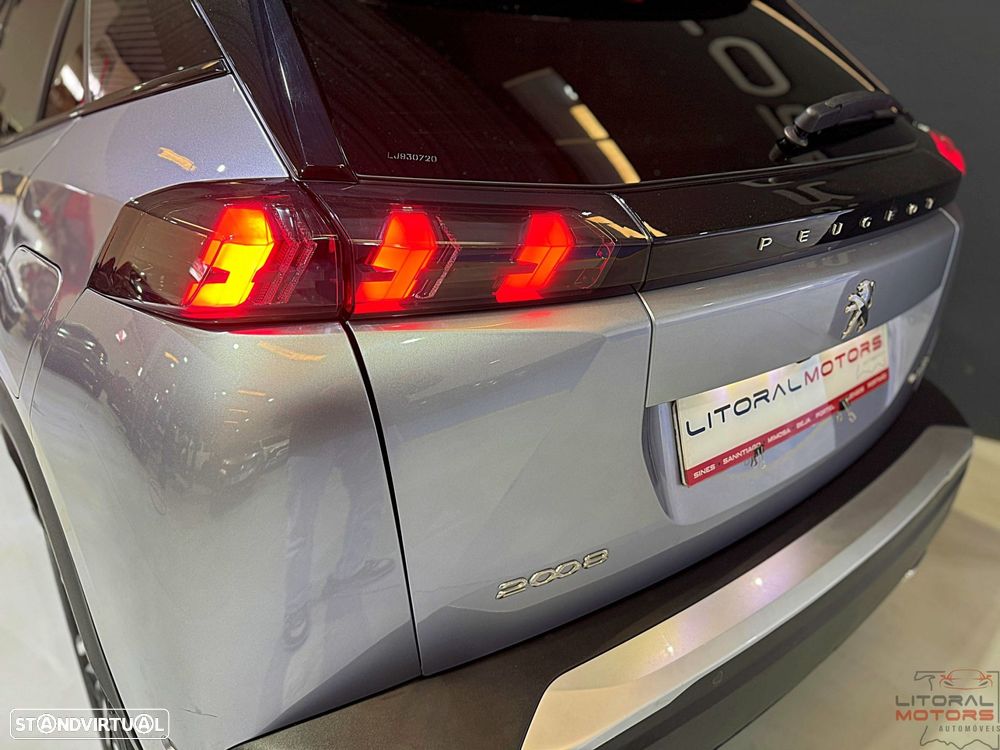Peugeot 2008 1.2 PureTech GT Line EAT8 - 8