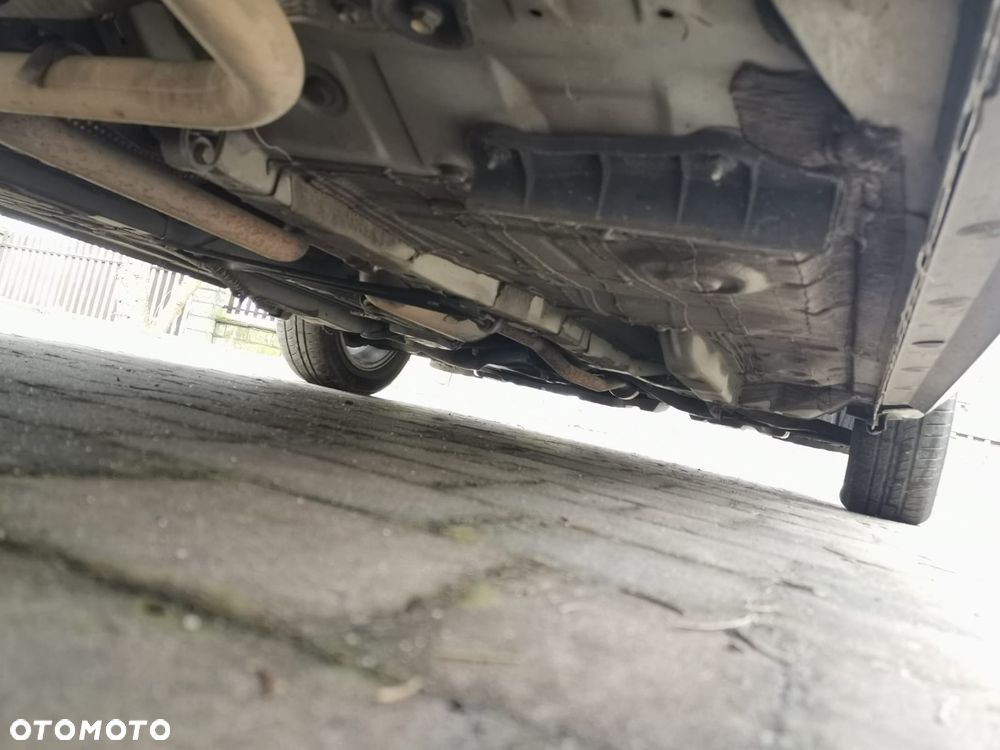 Toyota Yaris 1.0 VVT-i Sol - 20