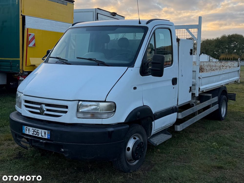 Renault Mascott