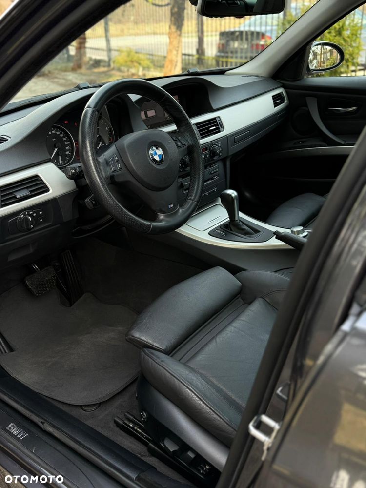 BMW Seria 3 330xi - 5