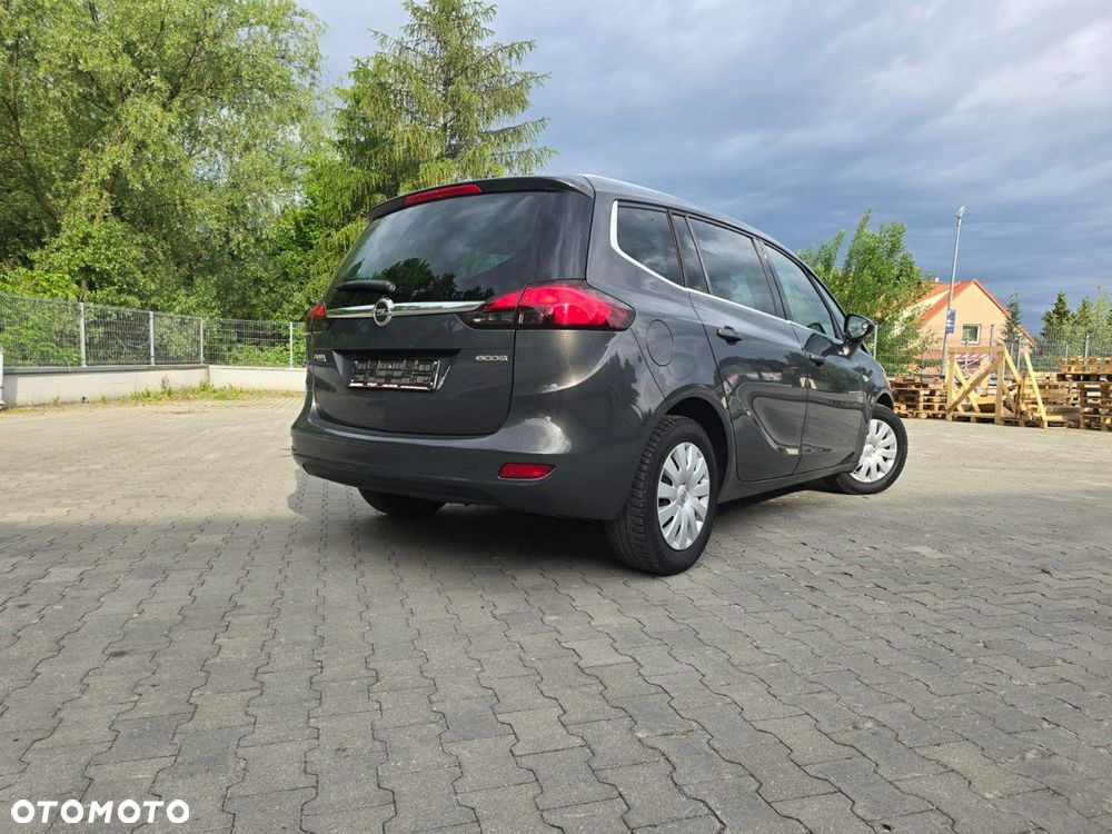 Opel Zafira - 2