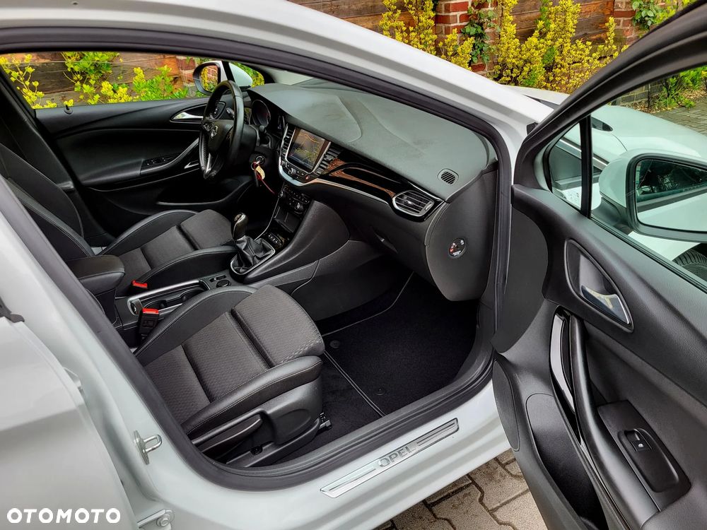 Opel Astra - 28