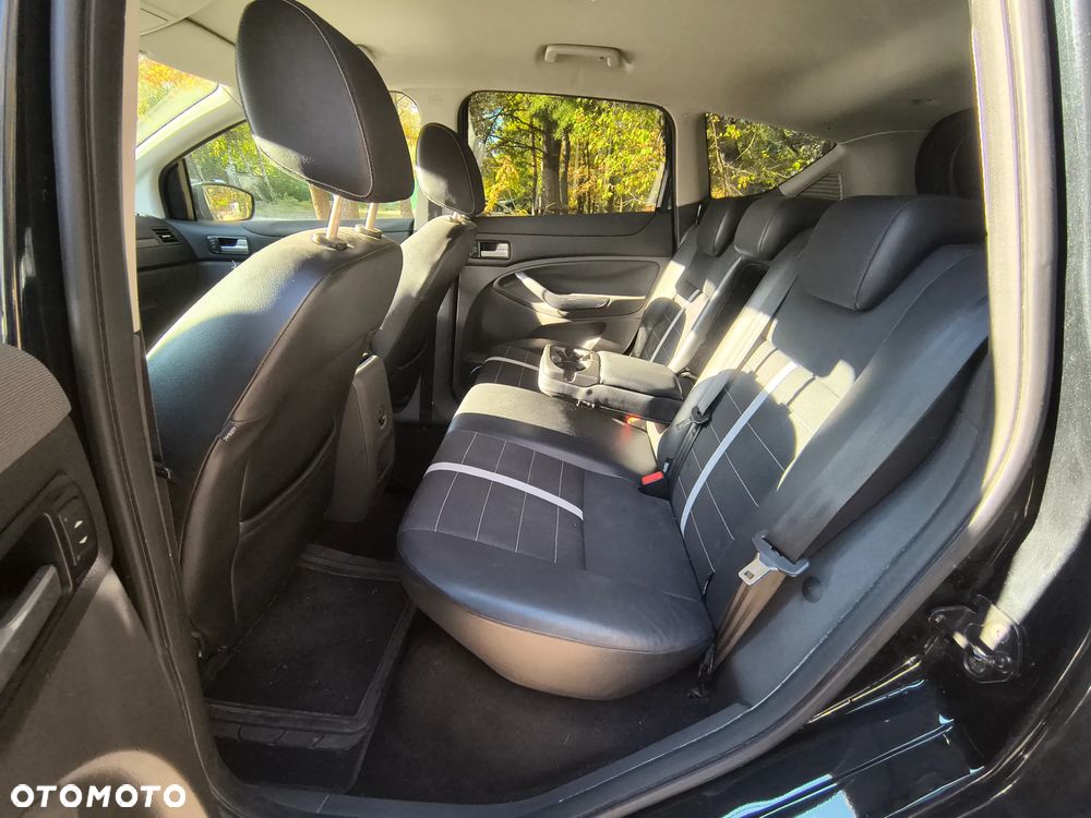 Ford Kuga 2.0 TDCi 4x4 Titanium - 26