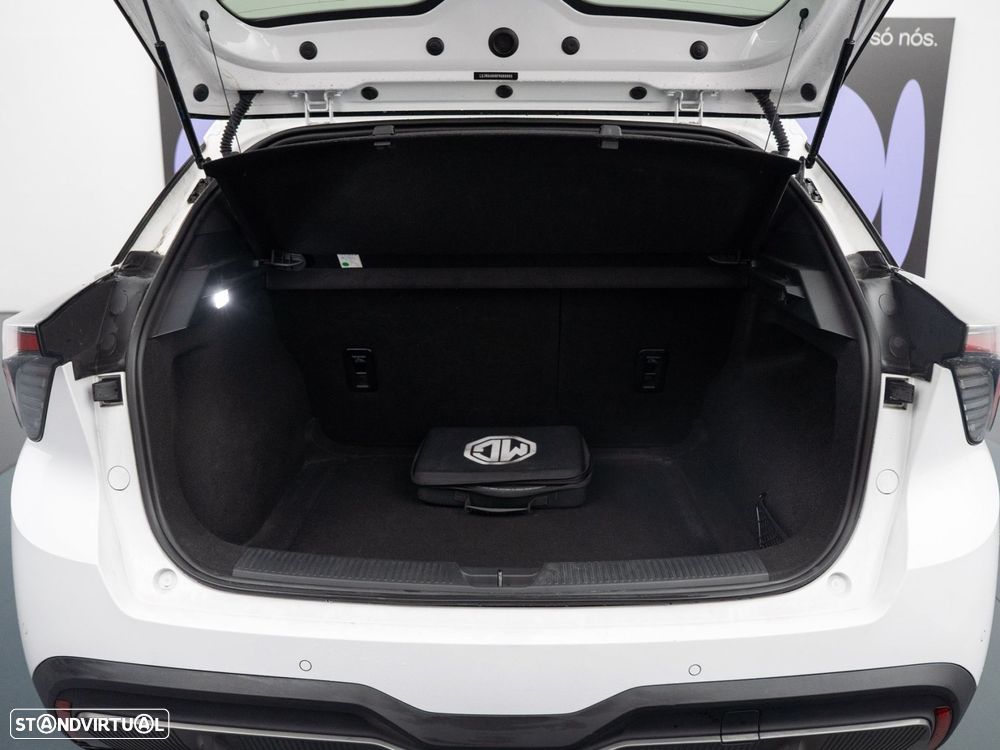 MG MG4 64 kWh Comfort - 11