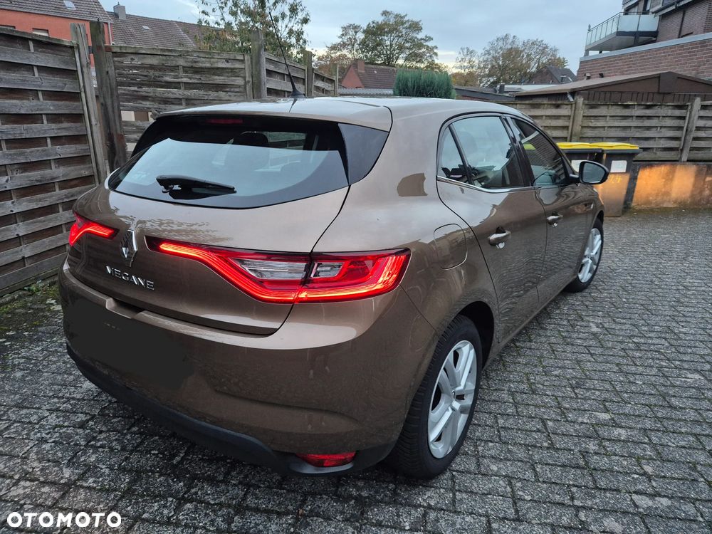 Renault Megane 1.2 Energy TCe Life - 15