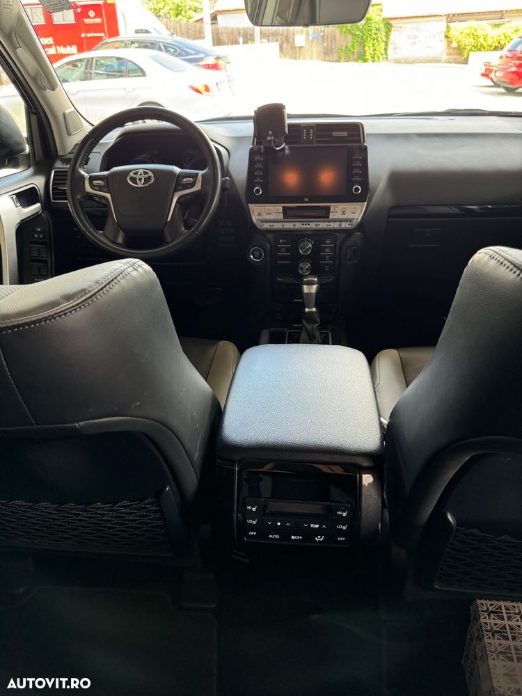 Toyota Land Cruiser - 9