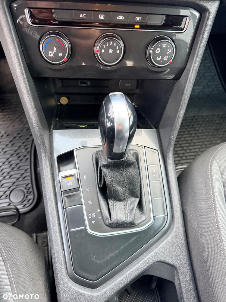 Volkswagen Tiguan - 5