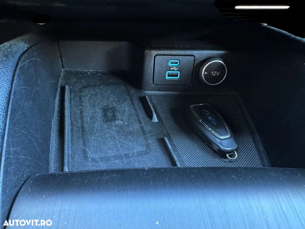 Ford Kuga 2.0 EcoBlue 4x4 Aut. TITANIUM - 30