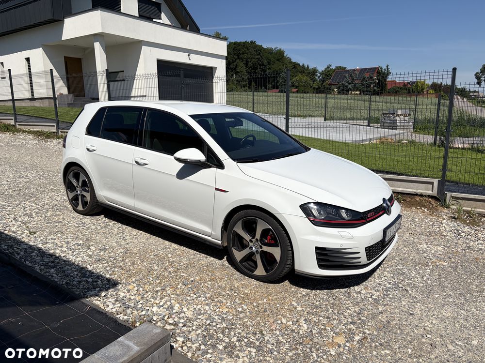 Volkswagen Golf 2.0 TSI BMT GTI Performance - 1