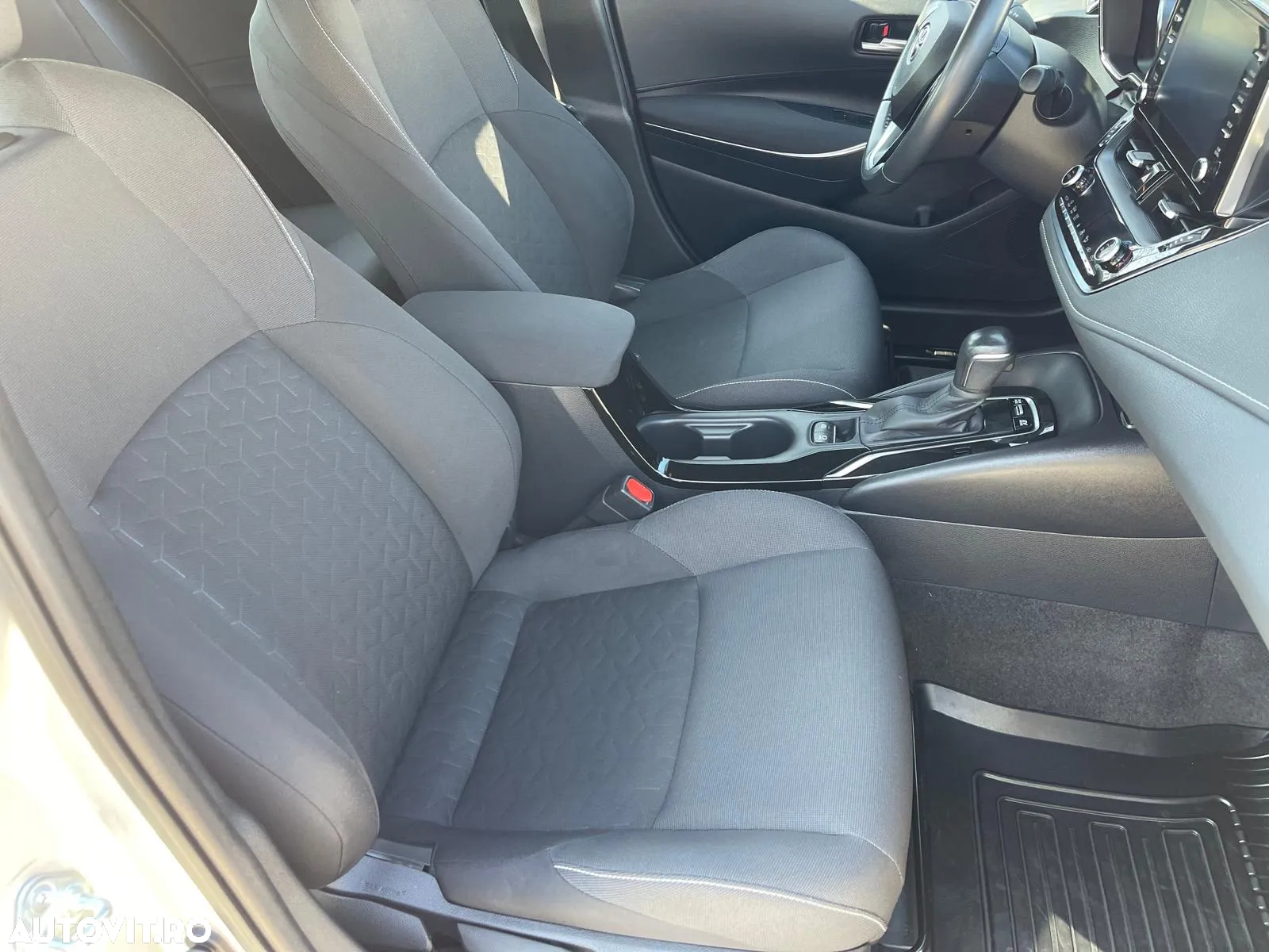 Toyota Corolla 1.8 HSD Dynamic - 4