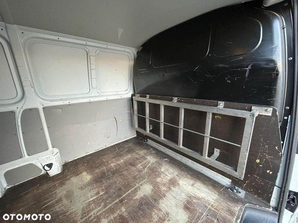 Volkswagen Transporter T6 TDI L2H1 - 16