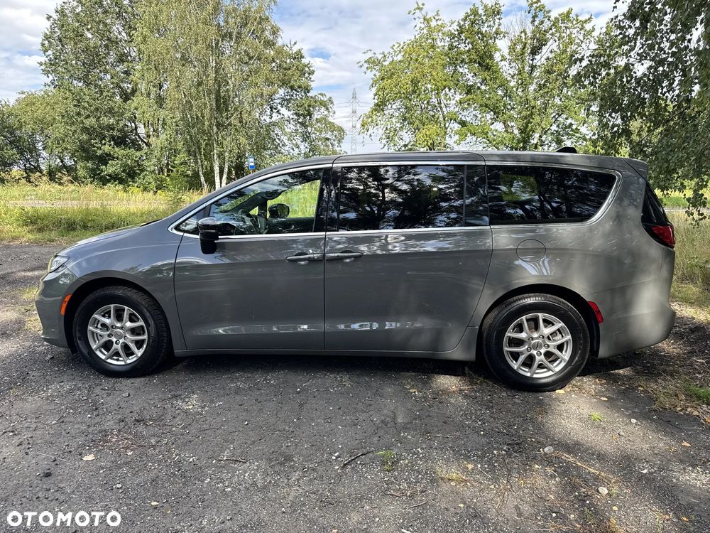 Chrysler Pacifica - 7