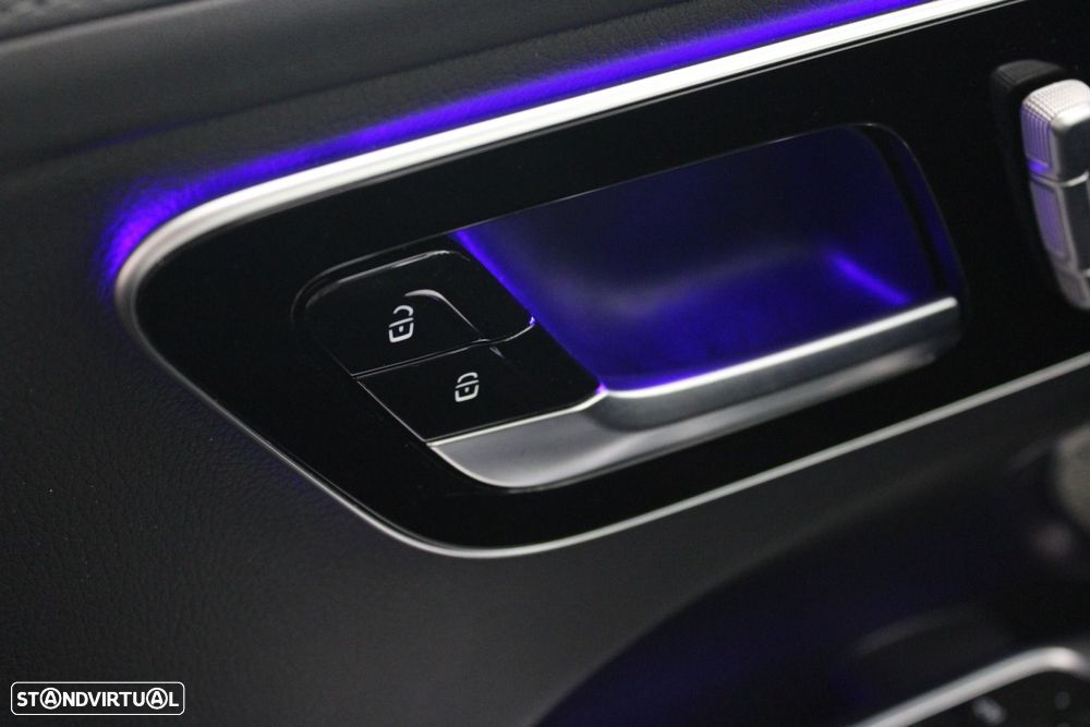 Mercedes-Benz C 300 d AMG Line - 35