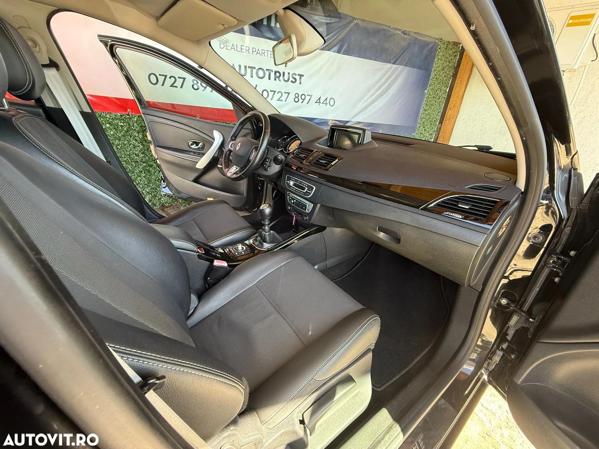 Renault Megane ENERGY dCi 110 Start & Stop Bose Edition - 20