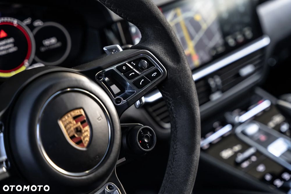 Porsche Cayenne - 27