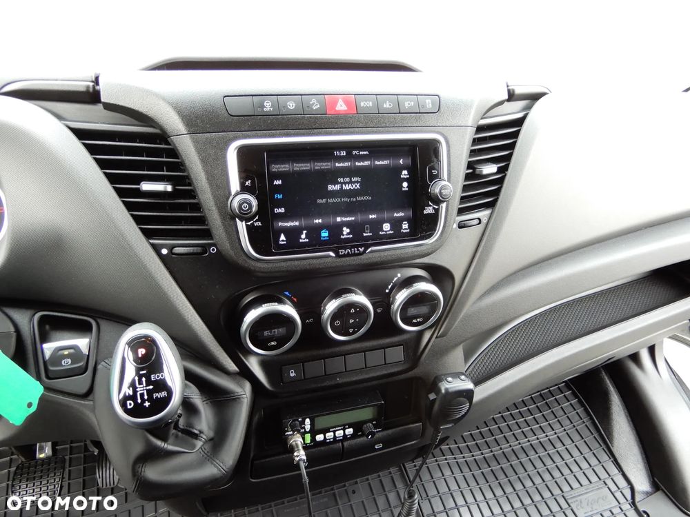 Iveco DAILY 50C18 Hi-Matic Firana Obustronna + Dach Suwany Skrzynia 6310 mm 12 Euro Palet Rozstaw Osi 4750 mm WZMACNIANY Full Opcja Wyposażenia GWARANCJA FABRYCZNA Stan Jak Nowy Gotowy Dostępny POLECAM - 37