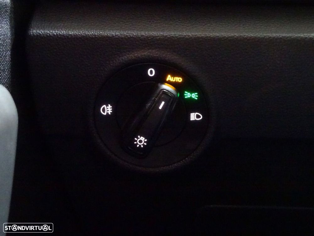 VW T-Roc 1.0 TSI Urban - 11