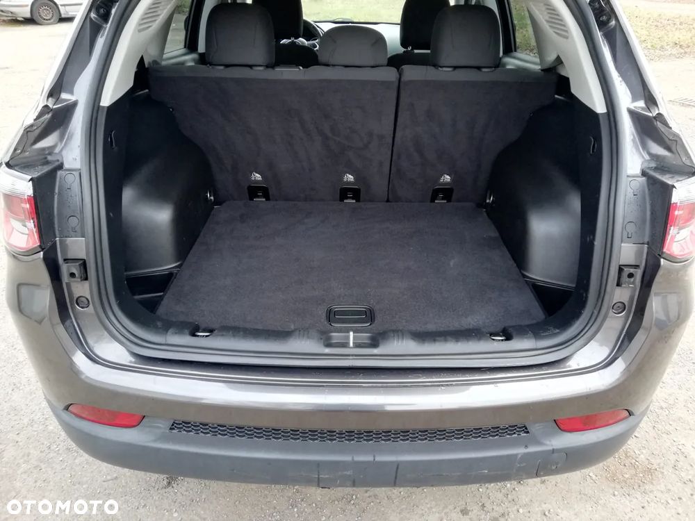 Jeep Compass - 11