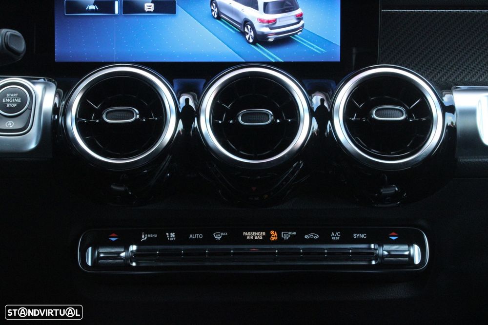 Mercedes-Benz GLB 180 d AMG Line - 14